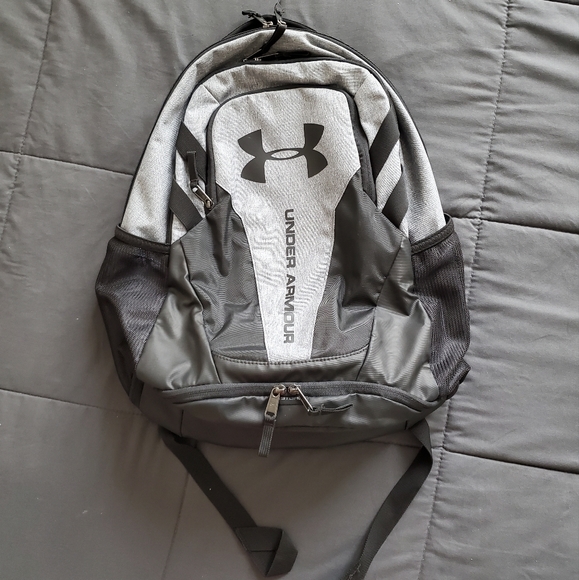 Under Armour 3 Section Storm Backpack - Picture 1 of 6